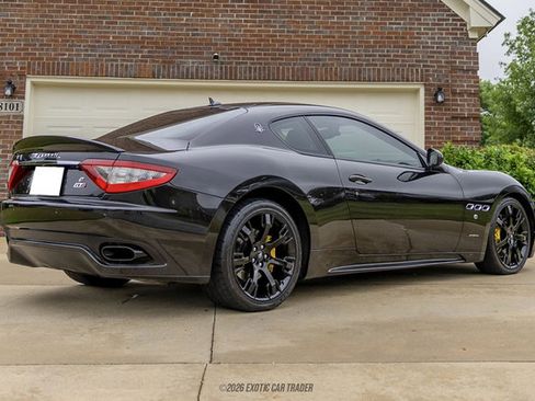 Used 2011 Maserati GranTurismo S RWD image 6