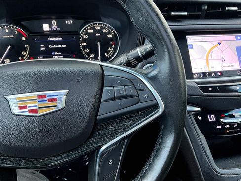 Used 2021 Cadillac XT5 Premium Luxury FWD image 11