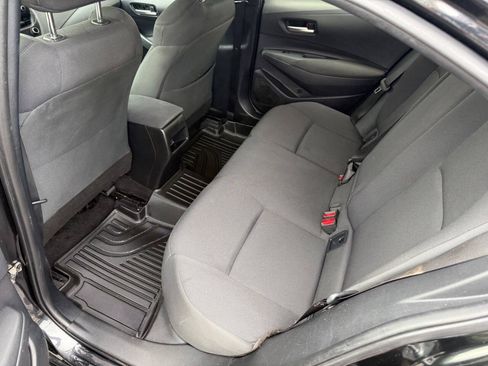 Used 2020 Toyota Corolla LE FWD image 31