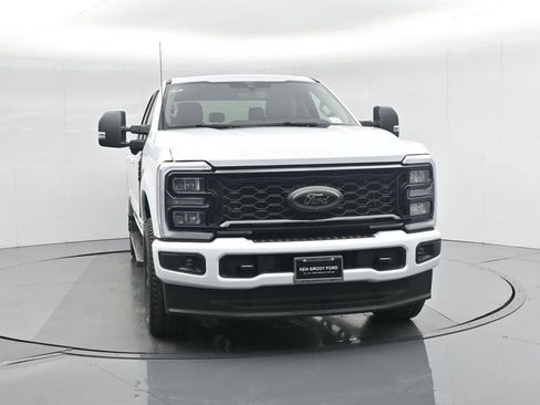 New 2026 Ford F250 XLT w/ XLT Premium Package AWD/4WD image 27