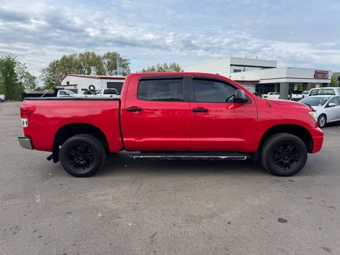 Used 2011 Toyota Tundra 4x4 CrewMax image 6
