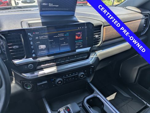 Used 2024 Chevrolet Silverado 1500 High Country w/ Technology Package AWD/4WD image 29