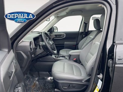 Used 2025 Ford Bronco Sport Badlands image 11