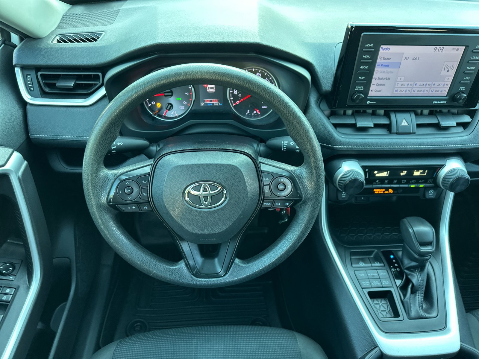 Used 2020 Toyota RAV4 LE w/ All Weather Liner Package AWD/4WD image 13