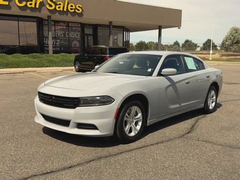 Used 2022 Dodge Charger SXT RWD image 4