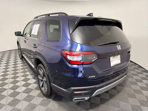 Used 2024 Honda Pilot Elite image 4