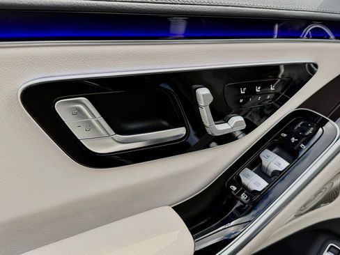Used 2023 Mercedes-Benz S 500 4MATIC image 22