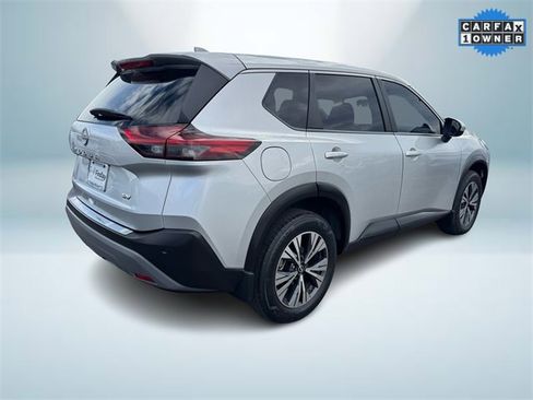 Used 2023 Nissan Rogue SV image 5