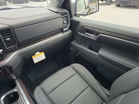 New 2026 GMC Sierra 1500 SLT w/ SLT Premium Plus Package image 15