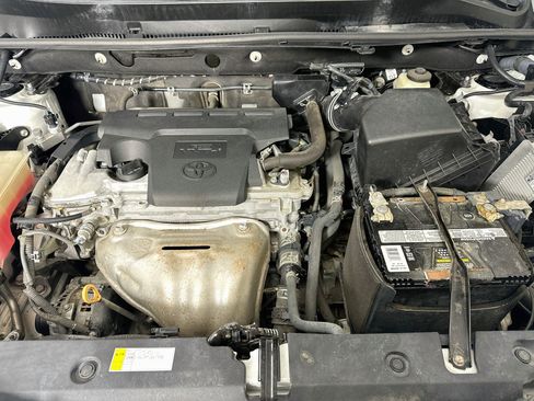 Used 2017 Toyota RAV4 Platinum FWD image 34