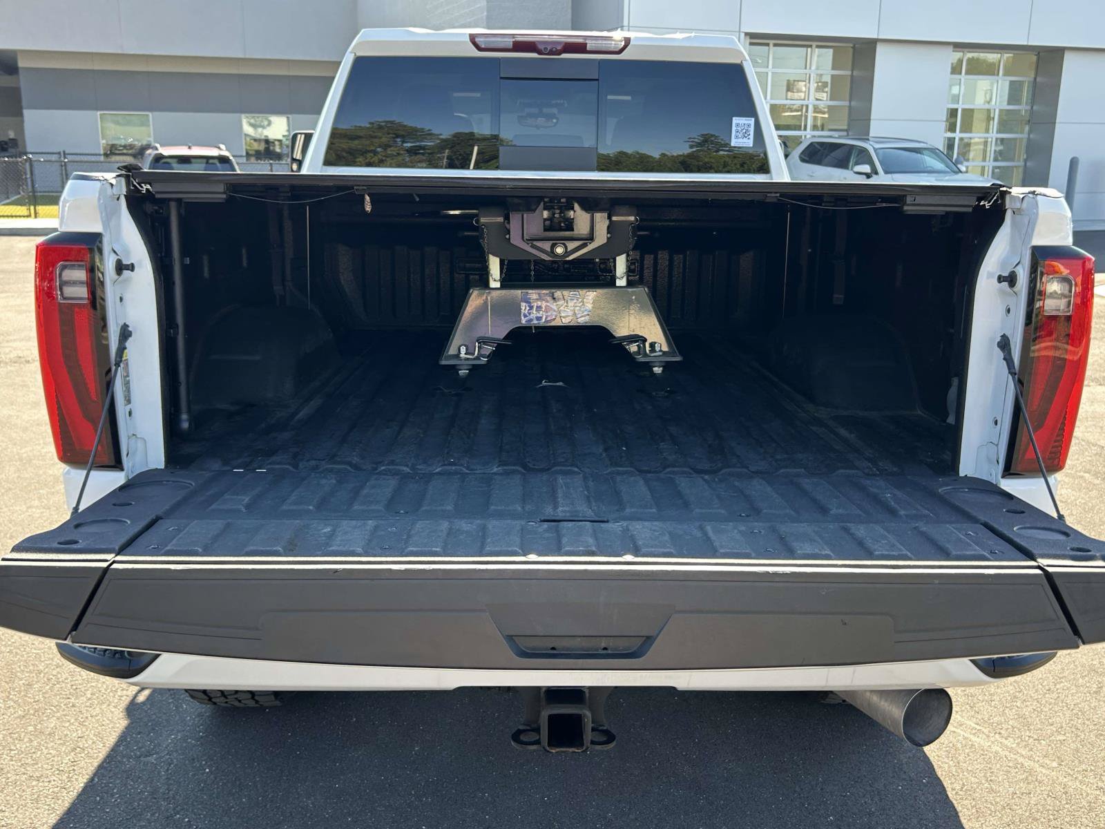 Used 2024 GMC Sierra 2500 Denali w/ Denali Reserve Package AWD/4WD image 7