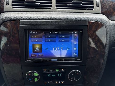 Used 2011 GMC Sierra 2500 Denali AWD/4WD image 13