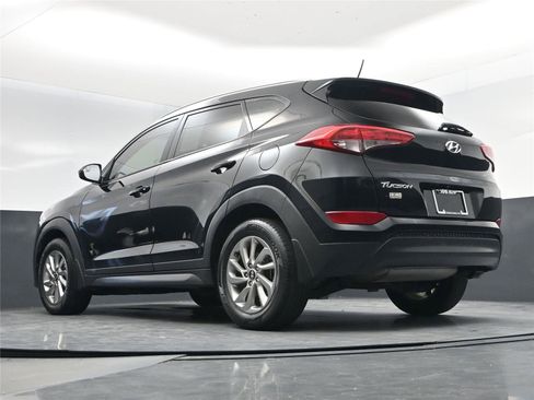 Used 2016 Hyundai Tucson SE w/ Option Group 02 image 12