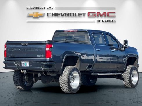 Used 2020 Chevrolet Silverado 3500 High Country w/ Z71 Off-Road Package image 3