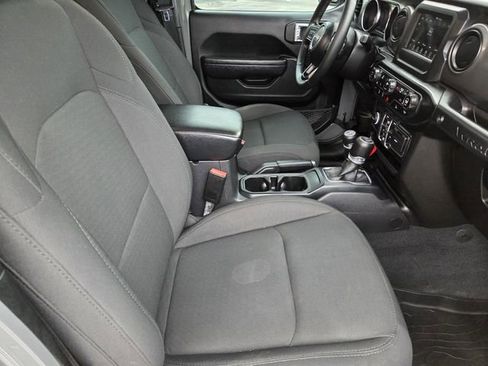 Used 2022 Jeep Wrangler Unlimited Sport AWD/4WD image 30