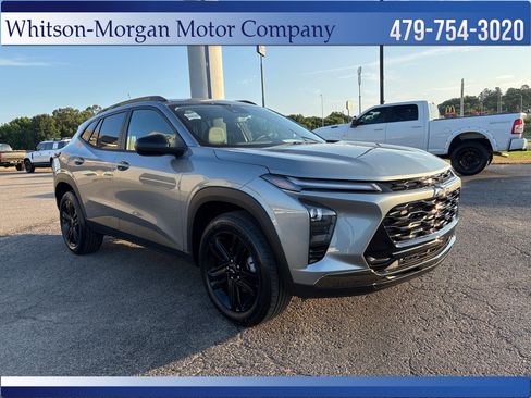 Used 2026 Chevrolet Trax ACTIV FWD image 3