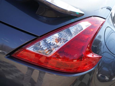 Used 2010 Nissan 370Z Touring w/ Sport Pkg image 81