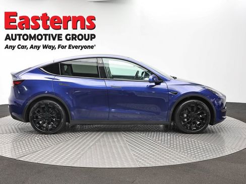 Used 2021 Tesla Model Y Long Range AWD/4WD image 4