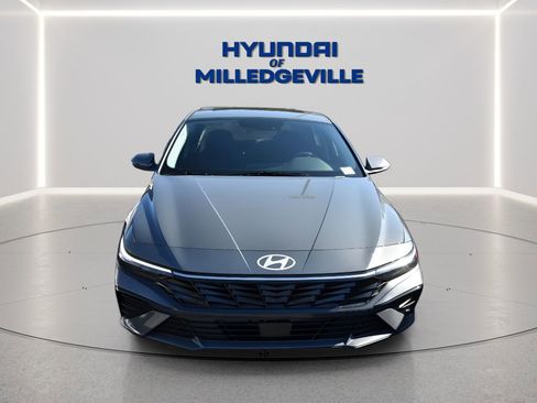 New 2026 Hyundai Elantra Limited FWD image 6