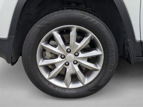 Used 2018 Jeep Cherokee Limited w/ Trailer Tow Group image 24