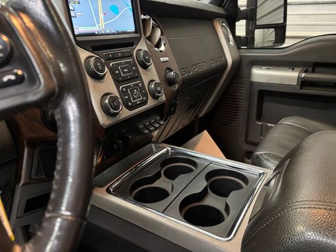 Used 2016 Ford F250 Lariat w/ Lariat Ultimate Package image 22