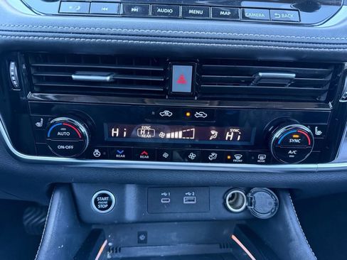 Used 2023 Nissan Rogue Platinum w/ Platinum Premium Package image 24