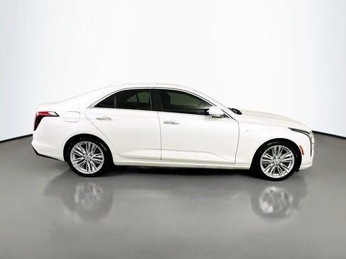Used 2022 Cadillac CT4 Premium Luxury RWD image 4