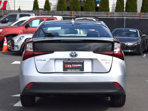 Used 2022 Toyota Prius XLE image 4
