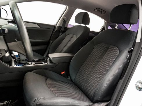 Used 2019 Hyundai Sonata SE image 6