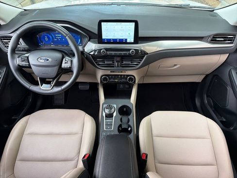 Used 2022 Ford Escape Titanium image 25