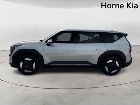 New 2026 Kia EV9 Light image 6