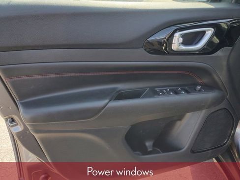 Used 2022 Jeep Compass Trailhawk w/ Trailhawk Convenience Group image 14