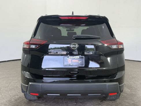 Used 2026 Nissan Rogue Dark Armor FWD image 6