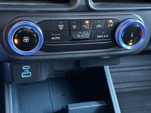 Certified 2023 Ford Maverick XL image 19