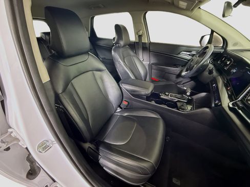 Used 2023 Kia Sportage EX image 29