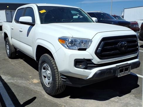 Used 2022 Toyota Tacoma SR w/ SR Convenience Package image 1