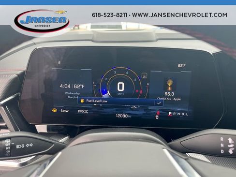 Used 2025 Chevrolet Suburban RST image 11