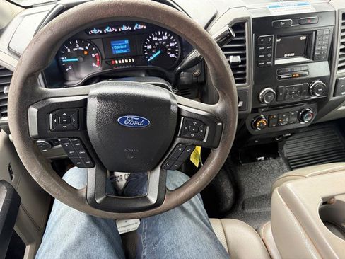 Used 2018 Ford F450 XL w/ Power Equipment Group image 16