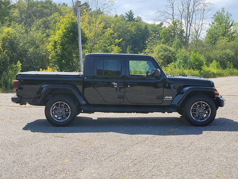 Used 2021 Jeep Gladiator Overland w/ Popular Equipment Package AWD/4WD image 4