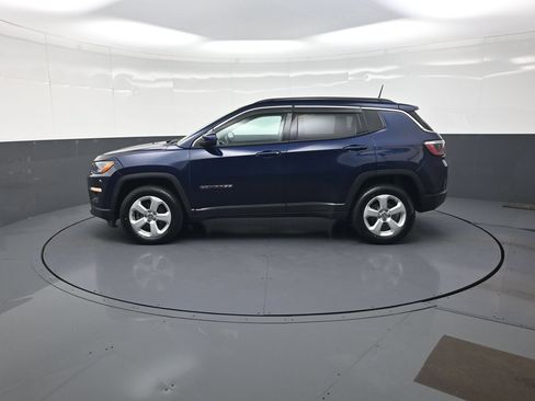 Used 2018 Jeep Compass Latitude AWD/4WD image 6