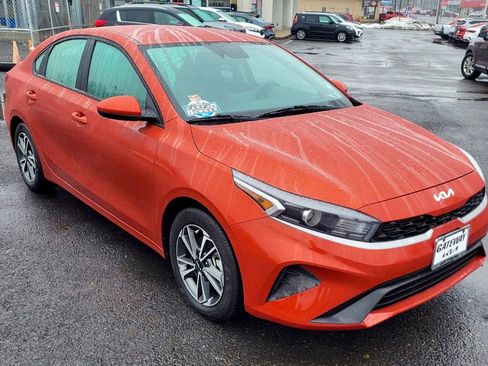 Certified 2023 Kia Forte LXS image 1