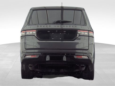 Used 2024 Jeep Grand Wagoneer L Series III w/ Quick Order Packagew 28T AWD/4WD image 17