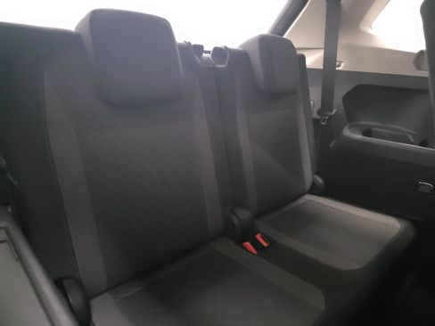 Used 2018 Volkswagen Tiguan S FWD image 15