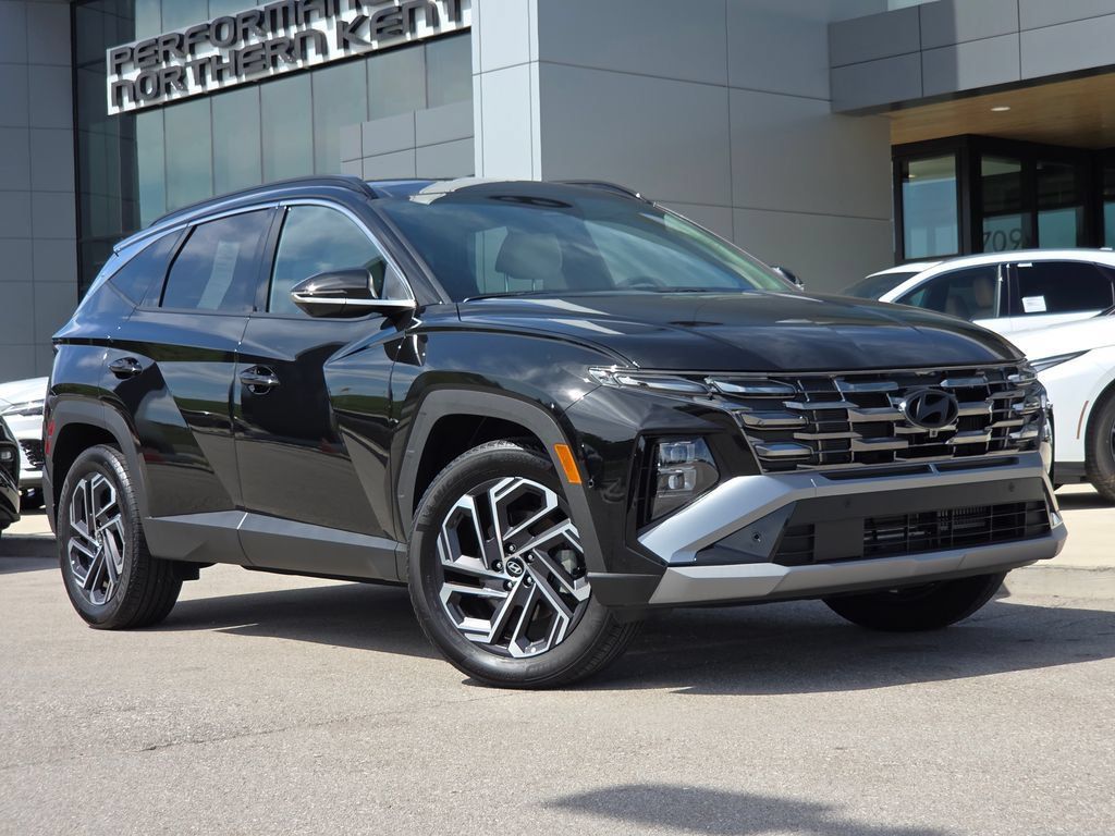 Used 2026 Hyundai Tucson Limited AWD/4WD image 2