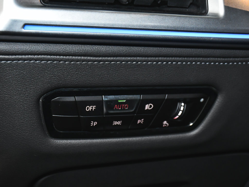 Used 2023 BMW XM AWD/4WD image 21
