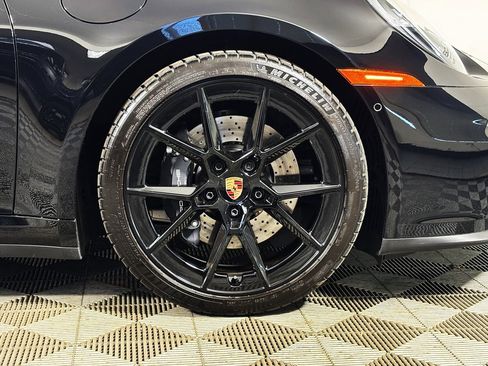 Used 2025 Porsche 911 Carrera image 40