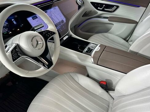 Certified 2023 Mercedes-Benz EQS 580 4MATIC SUV image 10