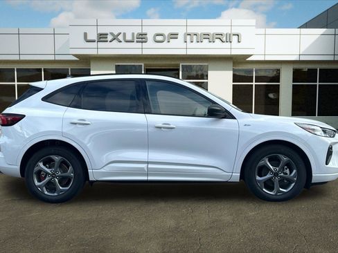 Used 2023 Ford Escape ST-Line w/ Equipment Group 301A image 7