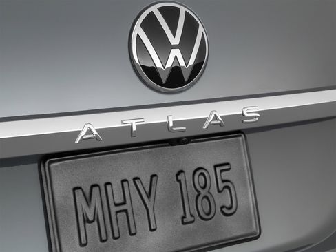 Used 2021 Volkswagen Atlas Cross Sport SE w/ Panoramic Sunroof Package FWD image 66