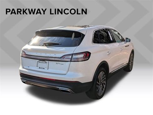 Used 2019 Lincoln Nautilus Reserve image 5